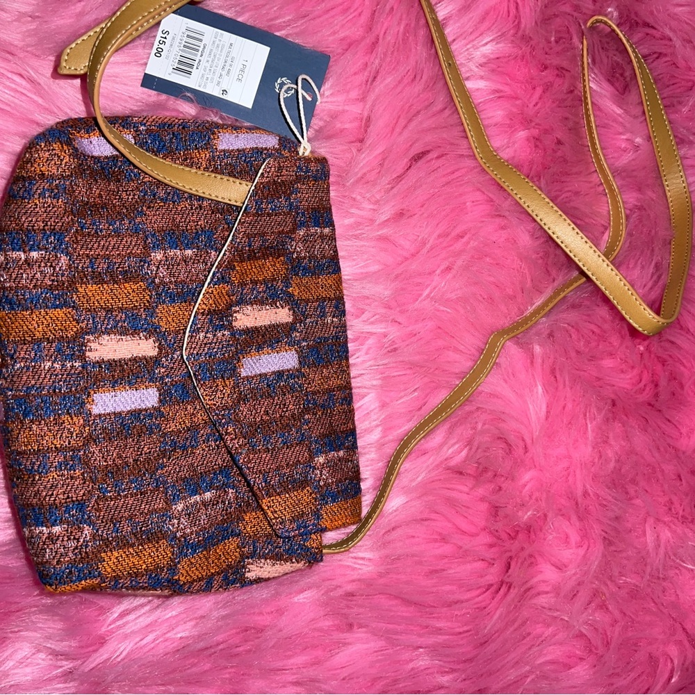 Handbag - Picture 3 of 3